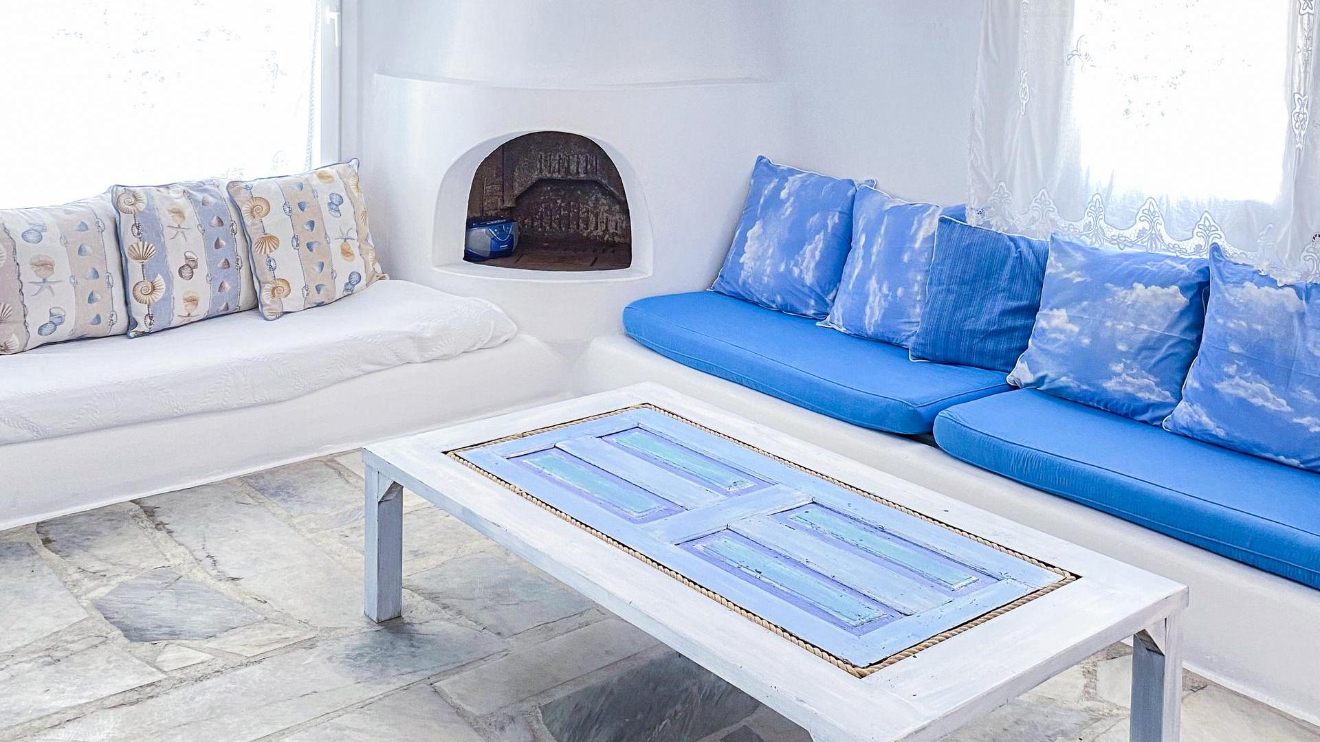 Harmony Suite IV – 3 Bedroom Premium Sea View Apartment with Pool in Mykonos