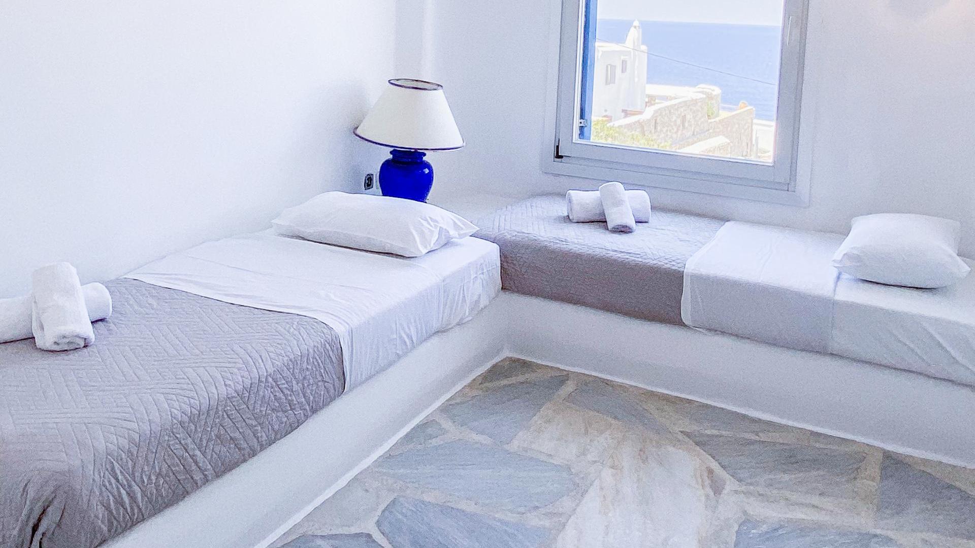Harmony Suite IV – 3 Bedroom Premium Sea View Apartment with Pool in Mykonos