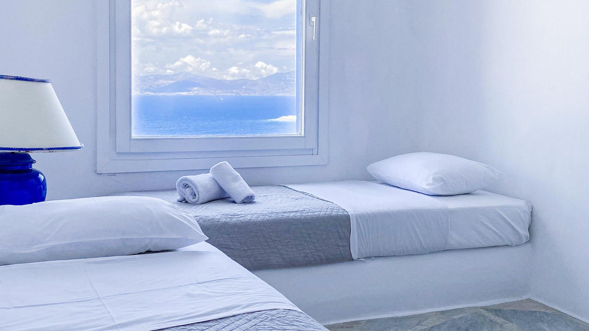Harmony Suite IV – 3 Bedroom Premium Sea View Apartment with Pool in Mykonos