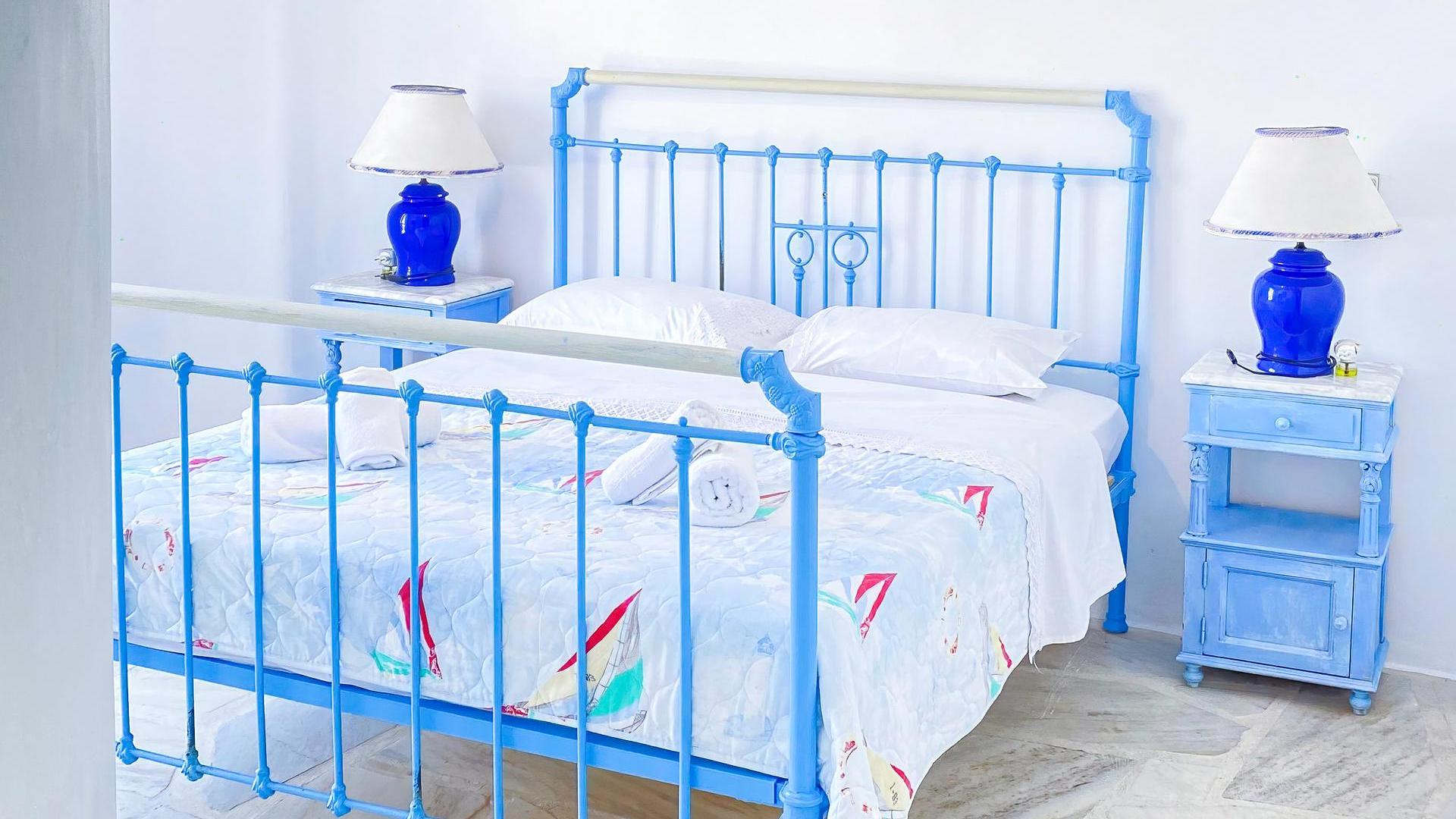 Harmony Suite IV – 3 Bedroom Premium Sea View Apartment with Pool in Mykonos